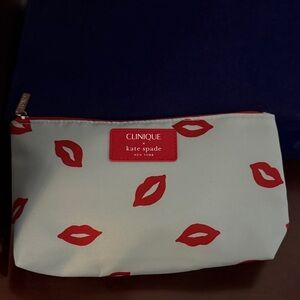 kate spade + Clinique Collab Light Blue Cosmetic Pouch with Red Lip Motif NEW